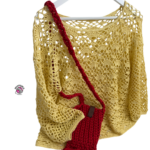 A simple two-panel construction with beautiful 3/4 sleeves.